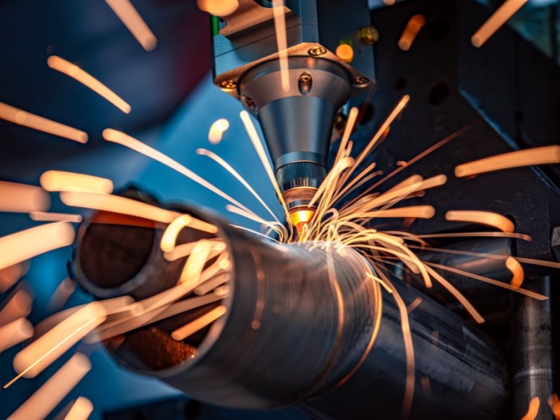 Revolutionizing Aerospace, Automotive, and Motorsport Manufacturing: The Power of the Advanced 5-Axis CNC Machine Center with RTCP TechnologySYNE CNC CHINA Product Quality and Precision